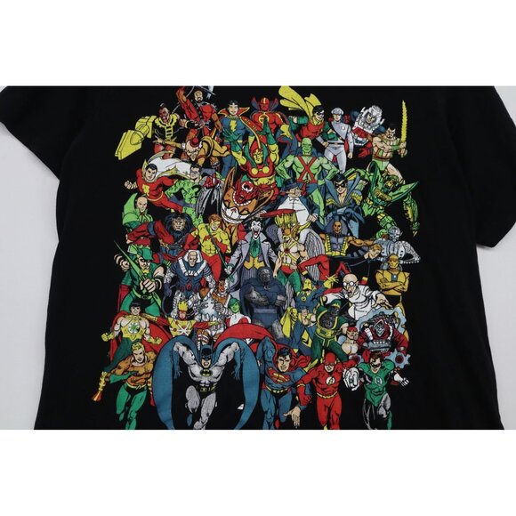 DC Comics Superheroes Black Graphic Tee T-Shirt Medium - Picture 2 of 6